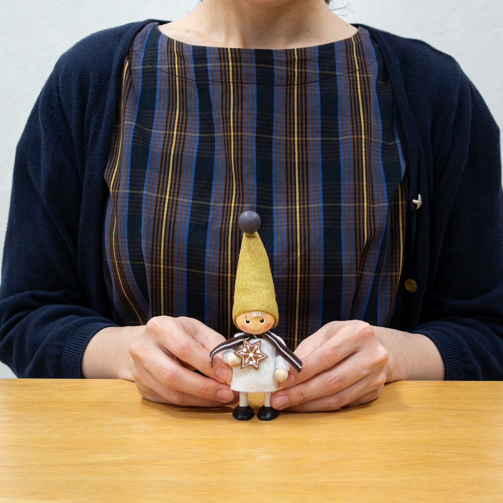 楽天市場】ノルディカニッセ ジンジャークッキーを持った男の子 Jule