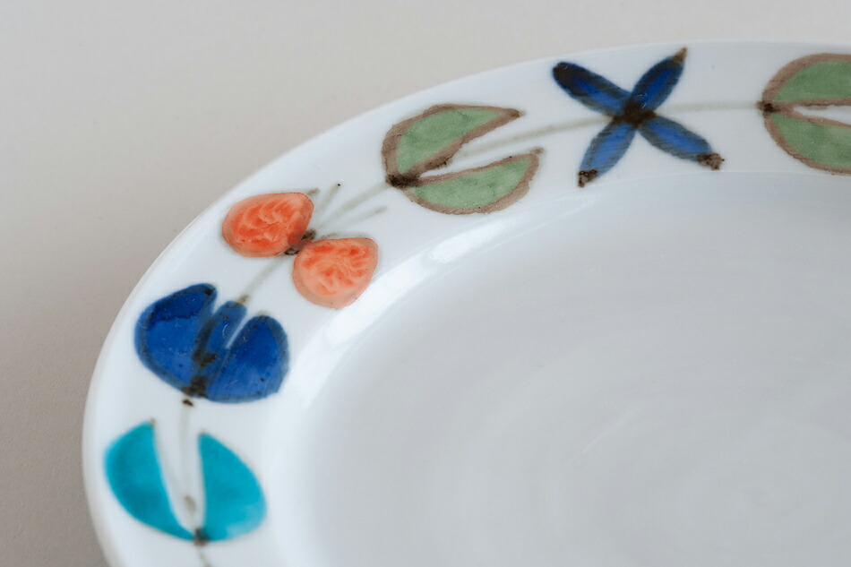 超貴重 江戸後期の頃の物 色鮮やかな花模様の陶器皿5枚セット 超激安