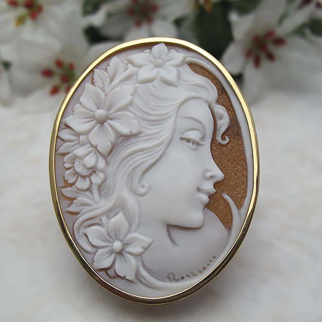 tai125✤シェルカメオブローチ✤K18✤2way✤デビュー前の美少女