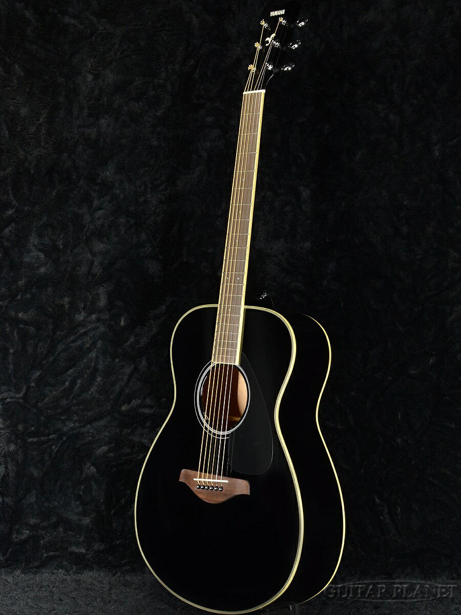 ヤマハ FS820 アコースティックギター ブラック セミハードケース付 黒