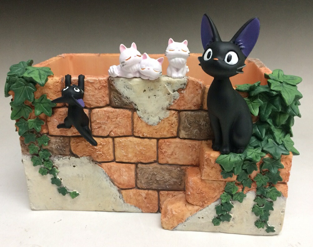 楽天市場】ジブリプランターカバー「魔女の宅急便 ジジの1日