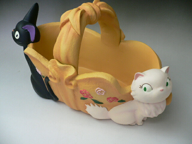 楽天市場】ジブリプランター「魔女の宅急便 ジジとリリーのフラワー