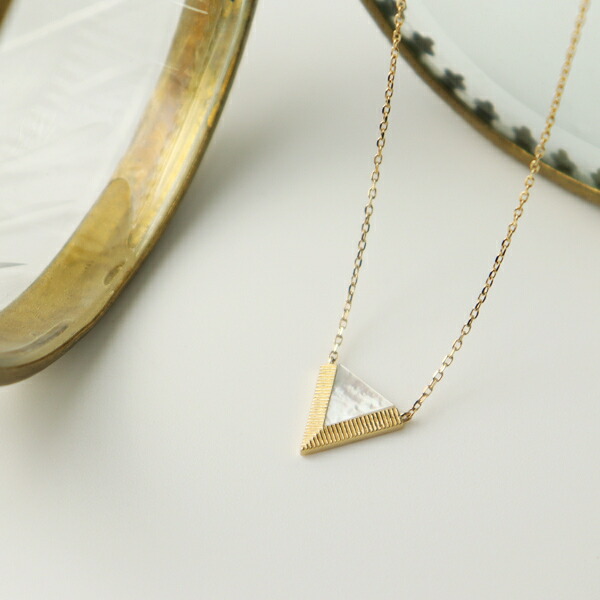 楽天市場】K18 シェル トライアングル ネックレス 18金 18k ゴールド