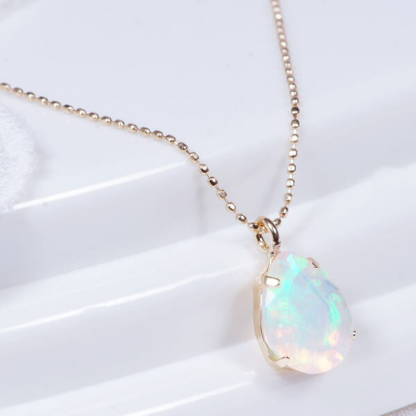 楽天市場】K18 オパール ペンダント 0.6カラット ペアシェイプカット