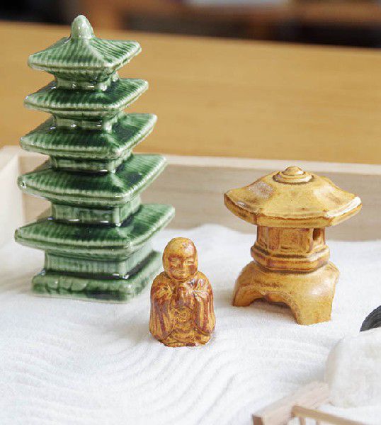 楽天市場】インテリア 枯山水に。楽しいミニチュアセット 五重塔で修行