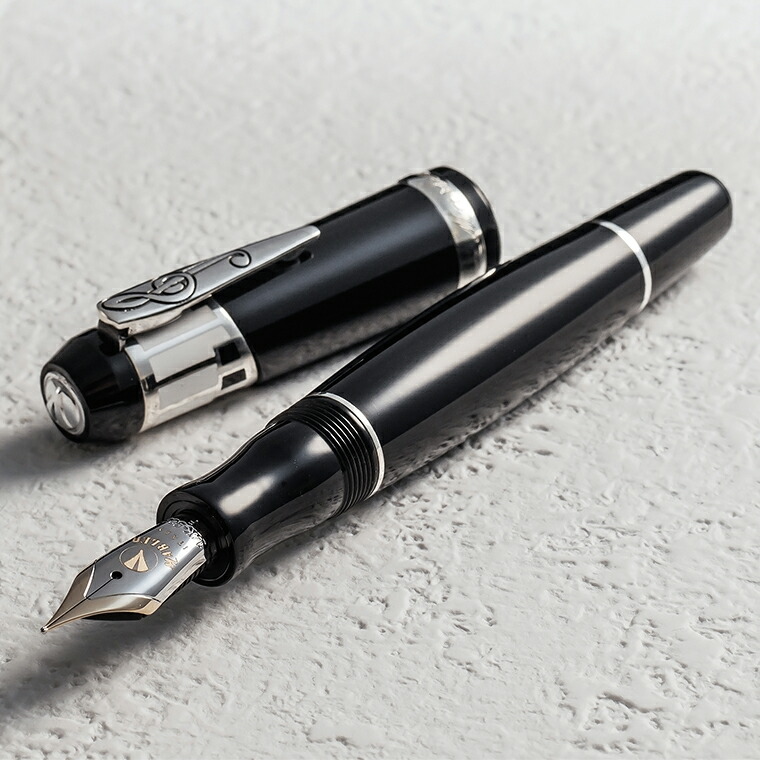 □ 高級万年筆 イタリア製 “マーレン/MARLEN ペンネ・デ・イタリア