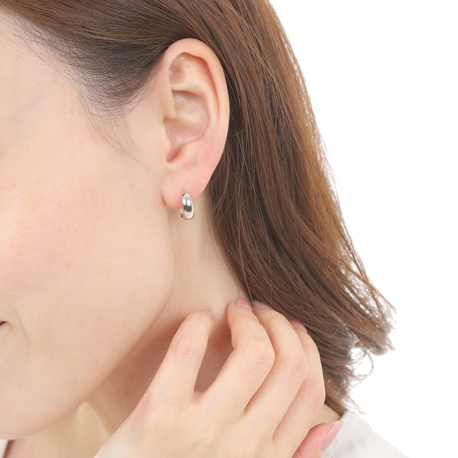 楽天市場】フープピアス プラチナ 月甲 5×13mm Pt900 両耳 レディース