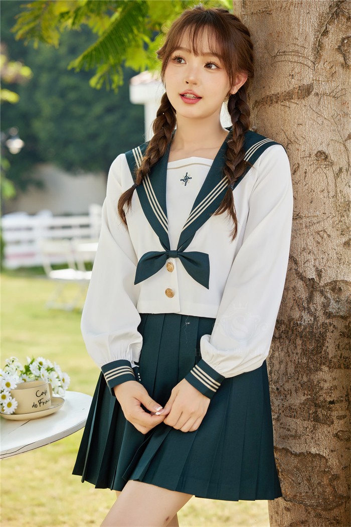 セーラー服女子高校生コスプレ