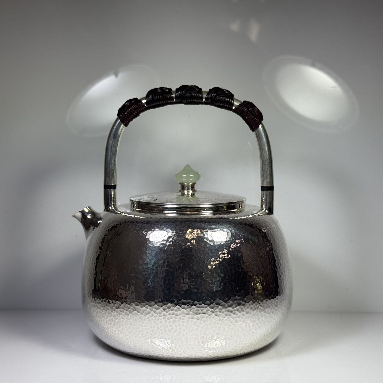 純銀製 饕餮紋 玉摘 銀瓶 煎茶道具 湯沸 重量798g 純銀製 饕餮紋 玉摘