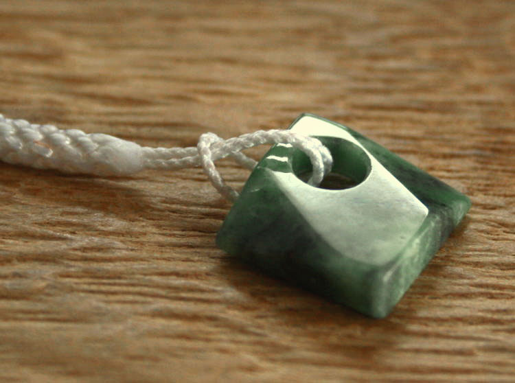 楽天市場】糸魚川翡翠ストラップ S00839元粋 作 : 糸魚川ヒスイの店