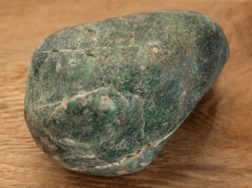 国石翡翠 新潟県 糸魚川市姫川翡翠 原石 緑翡翠 51g ヒスイ ひすい