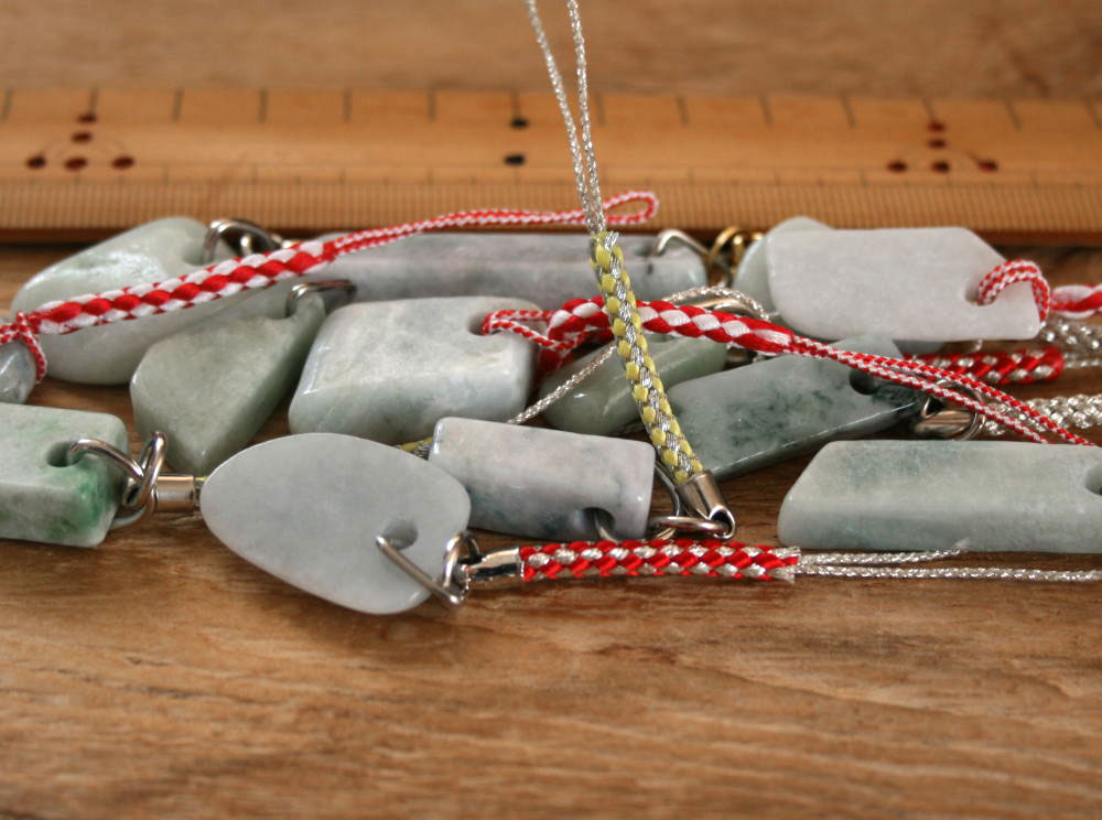 糸魚川翡翠 丸玉ストラップ 糸魚川翡翠 丸玉ストラップ