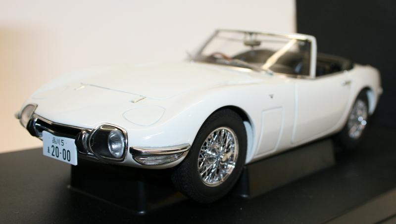 楽天市場】ミニカー 1/18 Autoart トヨタ2000GT 007は二度死ぬ 007