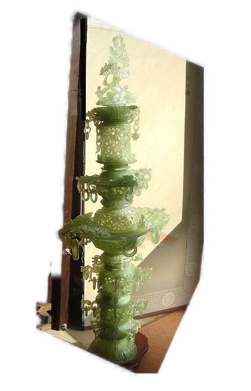 インドヒスイ（五重の塔）証明書付き