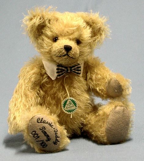 ドイツの老舗 ハーマンコーブルク社(ハーマン緑）テディベア ハーマン