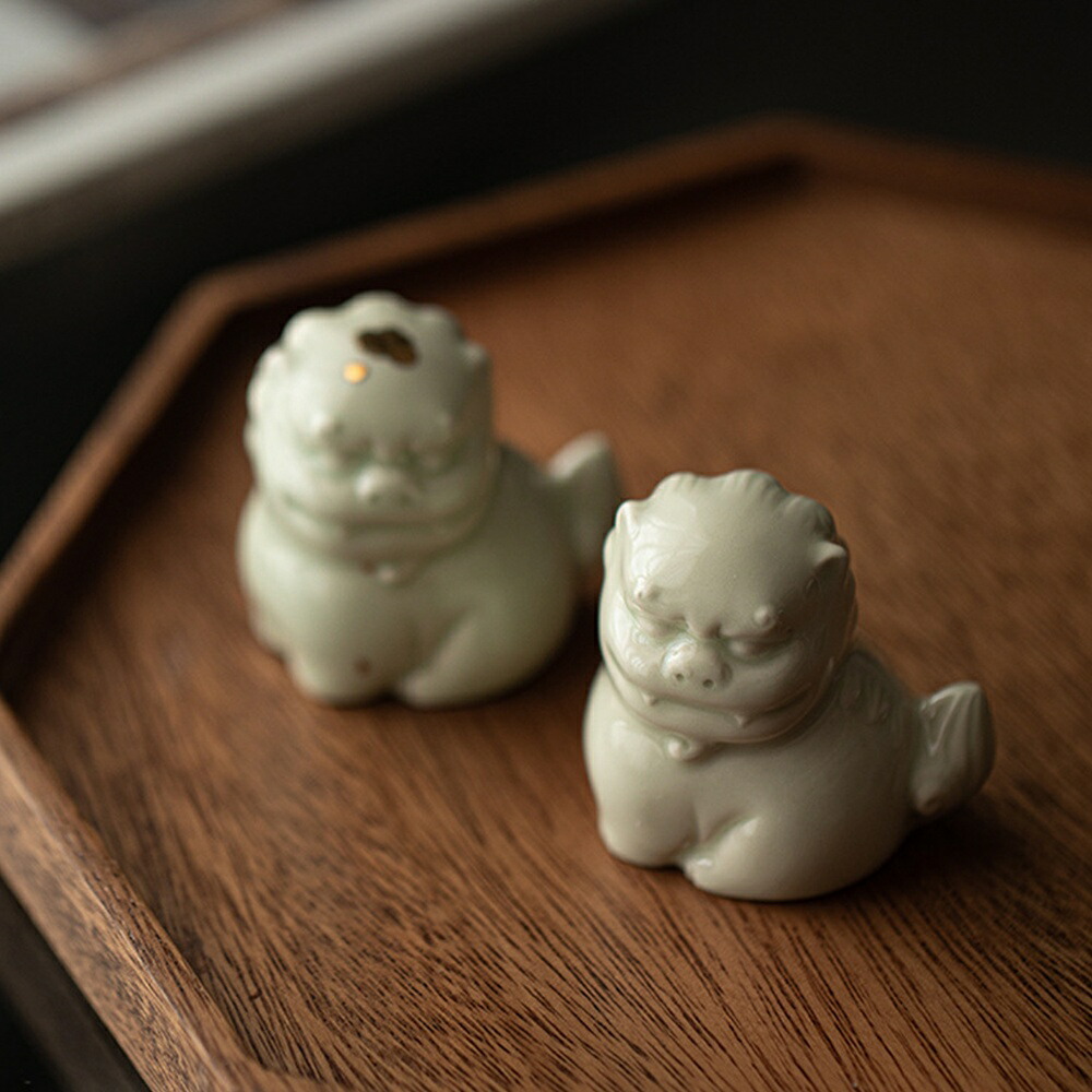 獅子彫刻のクリーム色壺型置物 獅子彫刻のクリーム色壺型置物 2025年