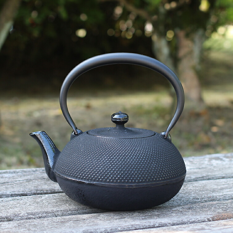 ほぼ未使用品 南部虎山工房造 15型 姥口アラレ 南部鉄瓶 南部鉄器