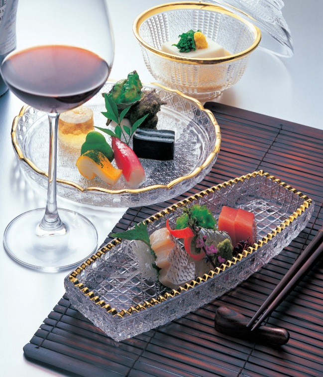 骨董 時代ガラス 希少 魚型 鯉 下駄脚付 プレスガラス 長皿 刺身皿 1