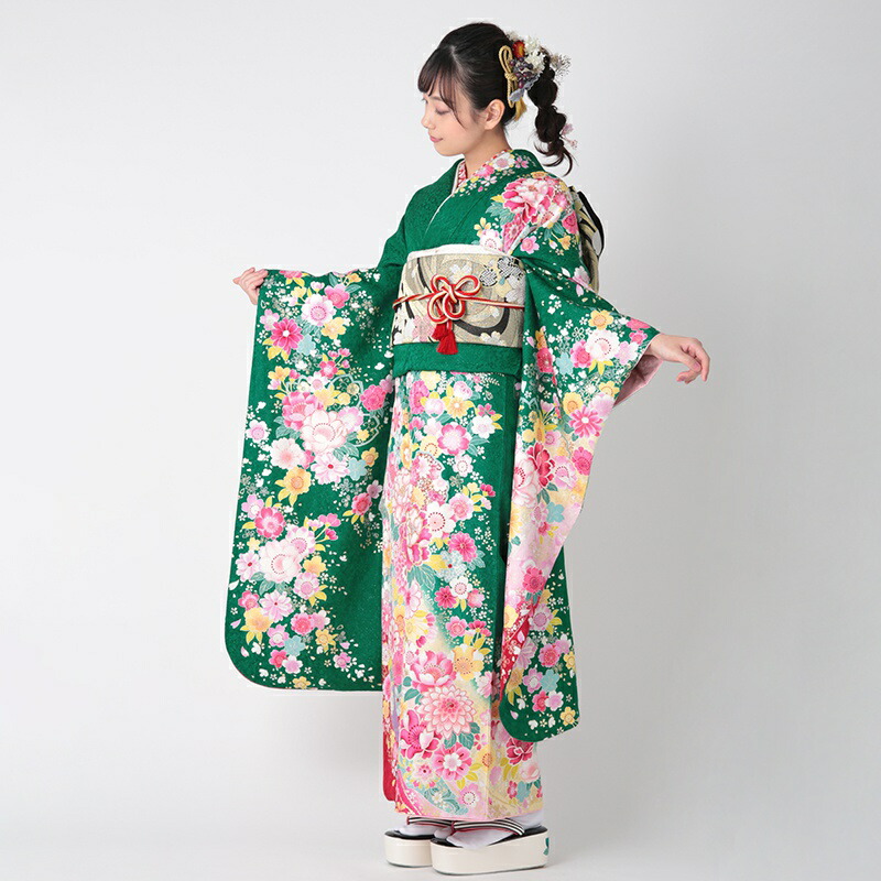 着物 振袖 正絹 未使用 (色)黒地ラメ、裾緑 (柄) 牡丹に桜 身丈164cm