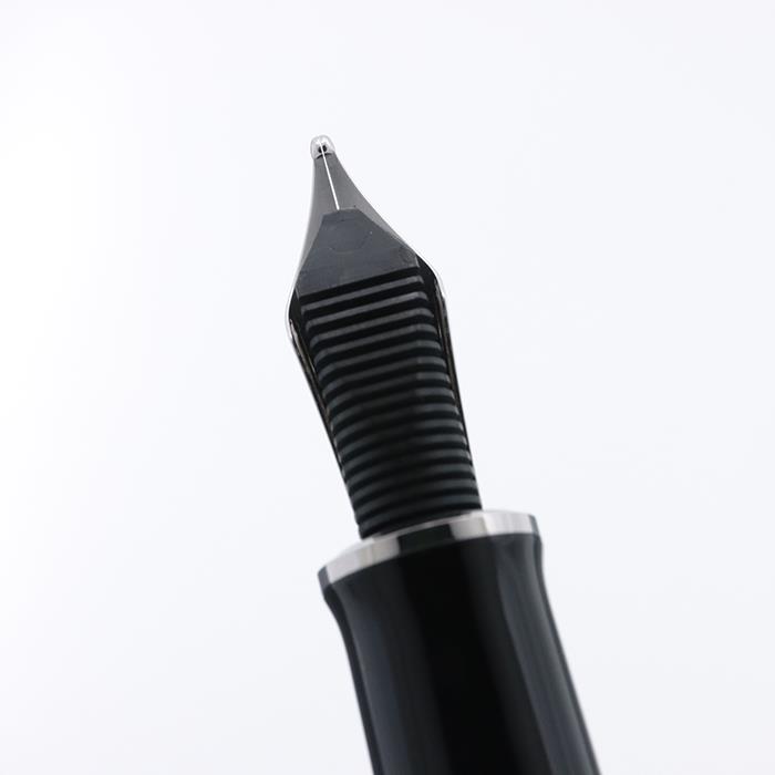 楽天市場】Pelikan ペリカン 万年筆 スーベレーン M805 ヴァイブラント