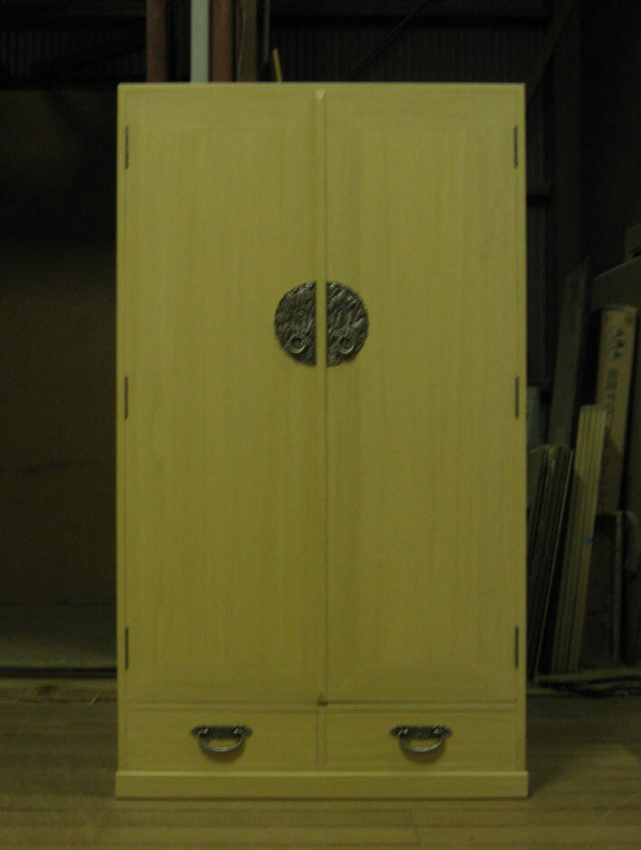 ★珍品★桐製 三味線用見台 箪笥 古箪笥 引出し箪笥 引出し棚 桐箪笥 朱の存在感が半端ない本格派桐チェスト3段【朱雀】総桐箪笥 3段 幅98