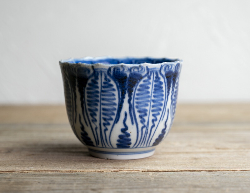 ♢江戸時代中期〜後期 古伊万里 染付 網掛け文様 酒器 ぐい呑み 猪口