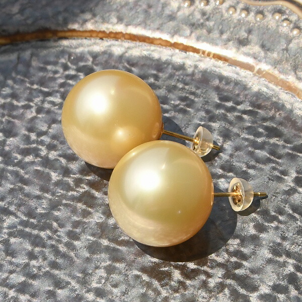南洋白蝶真珠ピアス11mmナチュラルゴールドカラーK18製/D0.04ct
