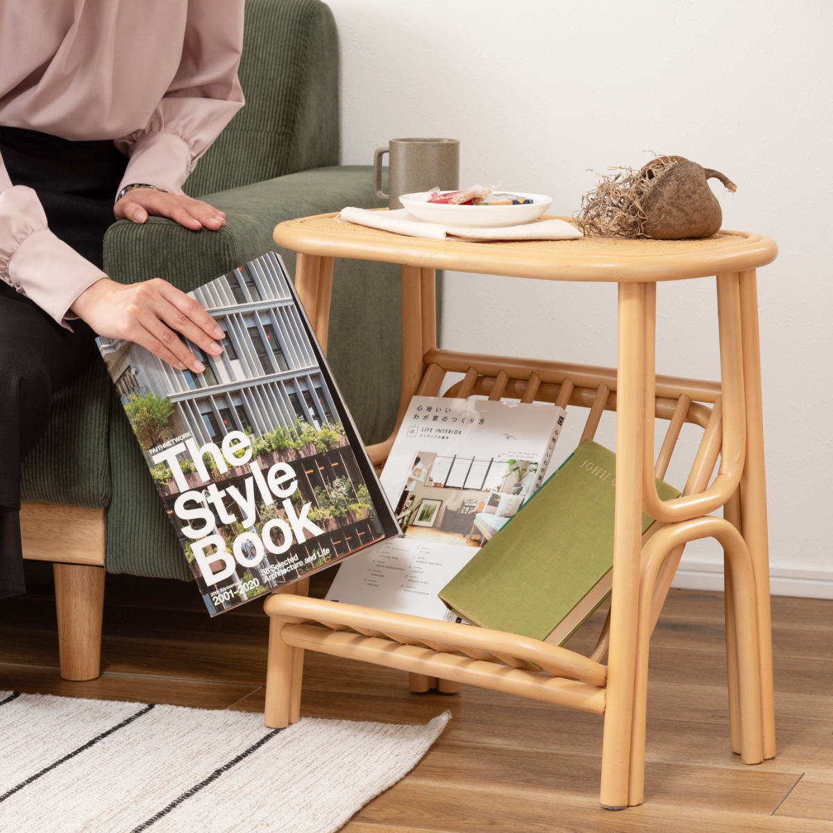 楽天市場】籐 サイドテーブル 幅50cm マガジンラック付 天然木