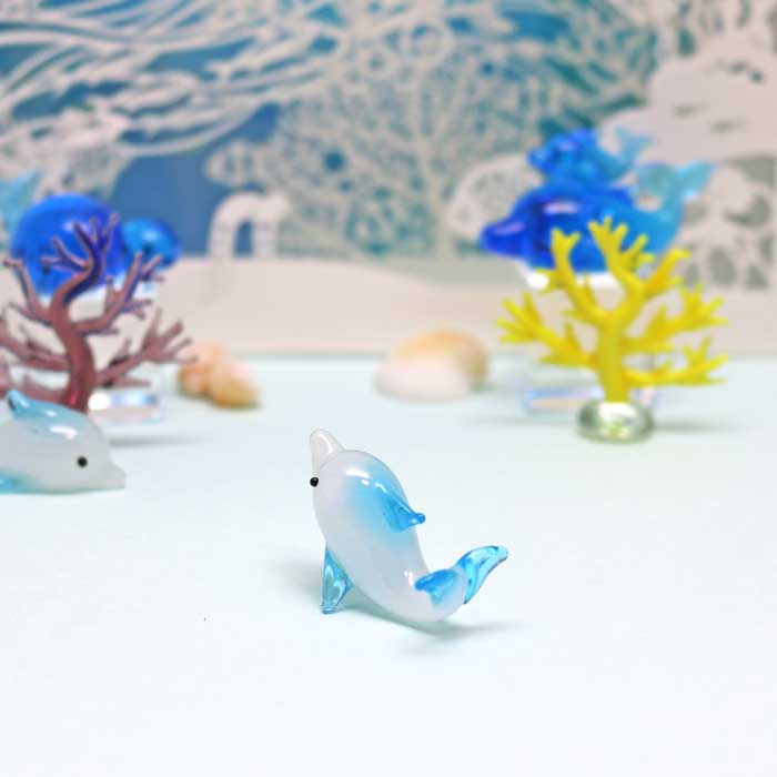 楽天市場】ガラス細工 ミニイルカ(尾上) イルカ dolphin 海豚 魚 海
