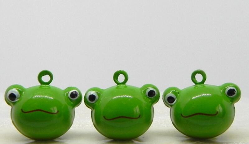 楽天市場】☆ 可愛い 鈴 幸せかえるさん 1個 ☆ 四つ葉のクローバーの