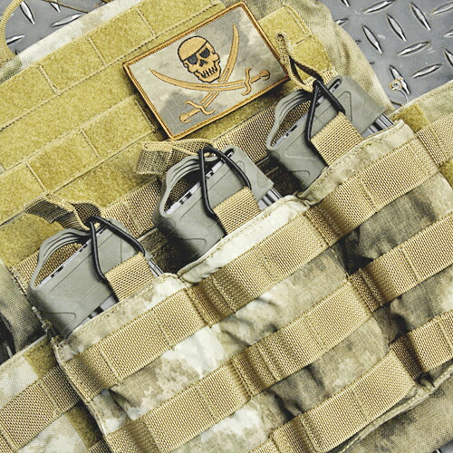 レア！T.A.G.トリプルM4/Pistol マグポーチ絶版品 LE装備に！ レア