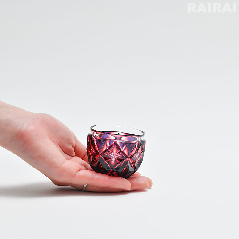 楽天市場】薩摩切子 二色猪口 大 cut206 二色衣 二色被せ ルリ金赤