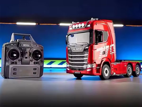 1/18 SCANIA 770 ラジコントラック トレーラー付き 1/18 SCANIA 770