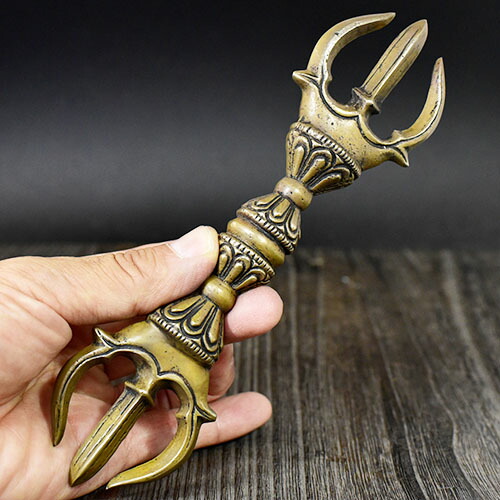 楽天市場】密教法具 金剛杵(バジュラ） 三鈷杵（さんこしょ