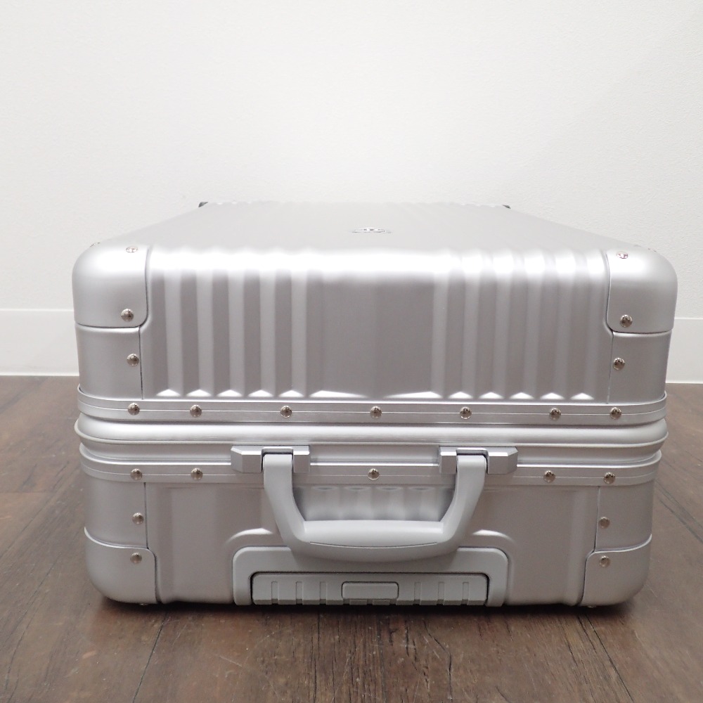 楽天市場】Mercedes-Benz メルセデス・ベンツ オリジナルアルミ スーツ