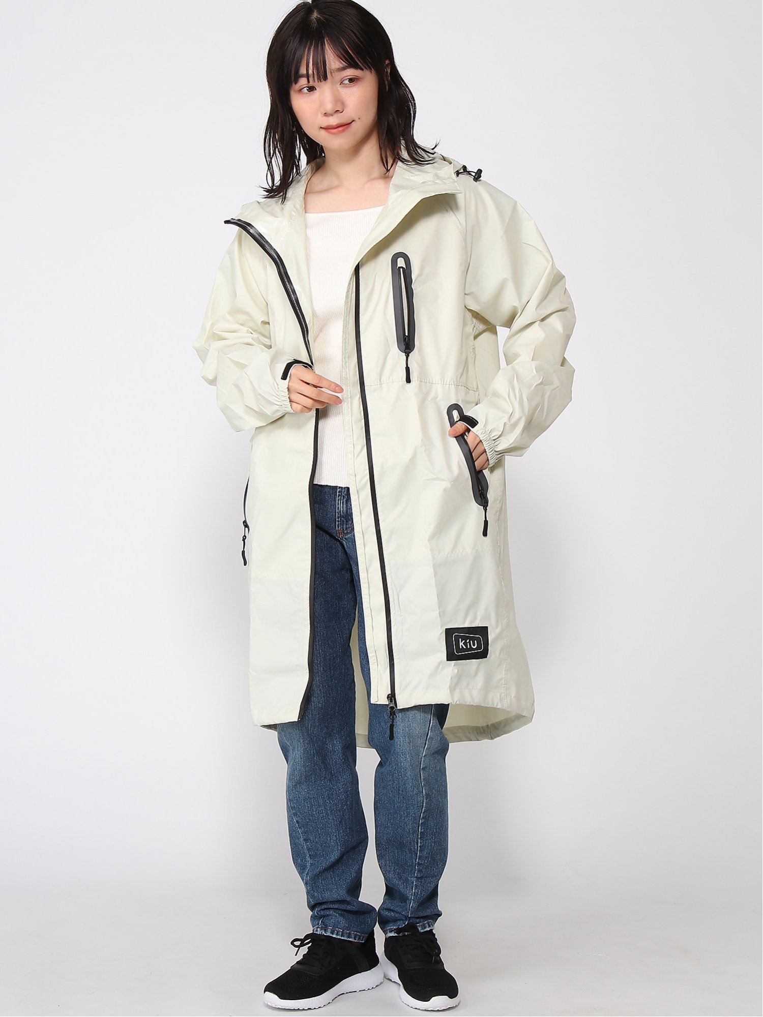 マンウィズ タナパイサイン入り KIU レインコート KIU マンウィズ