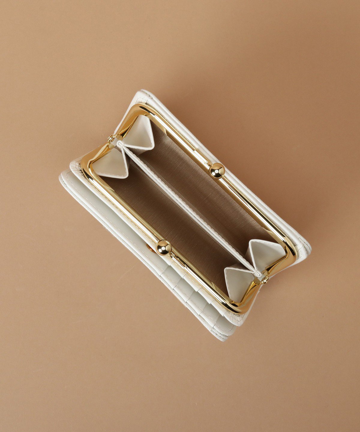 Samantha Thavasa｜ラメレザービジュー 口金折財布 | Rakuten Fashion