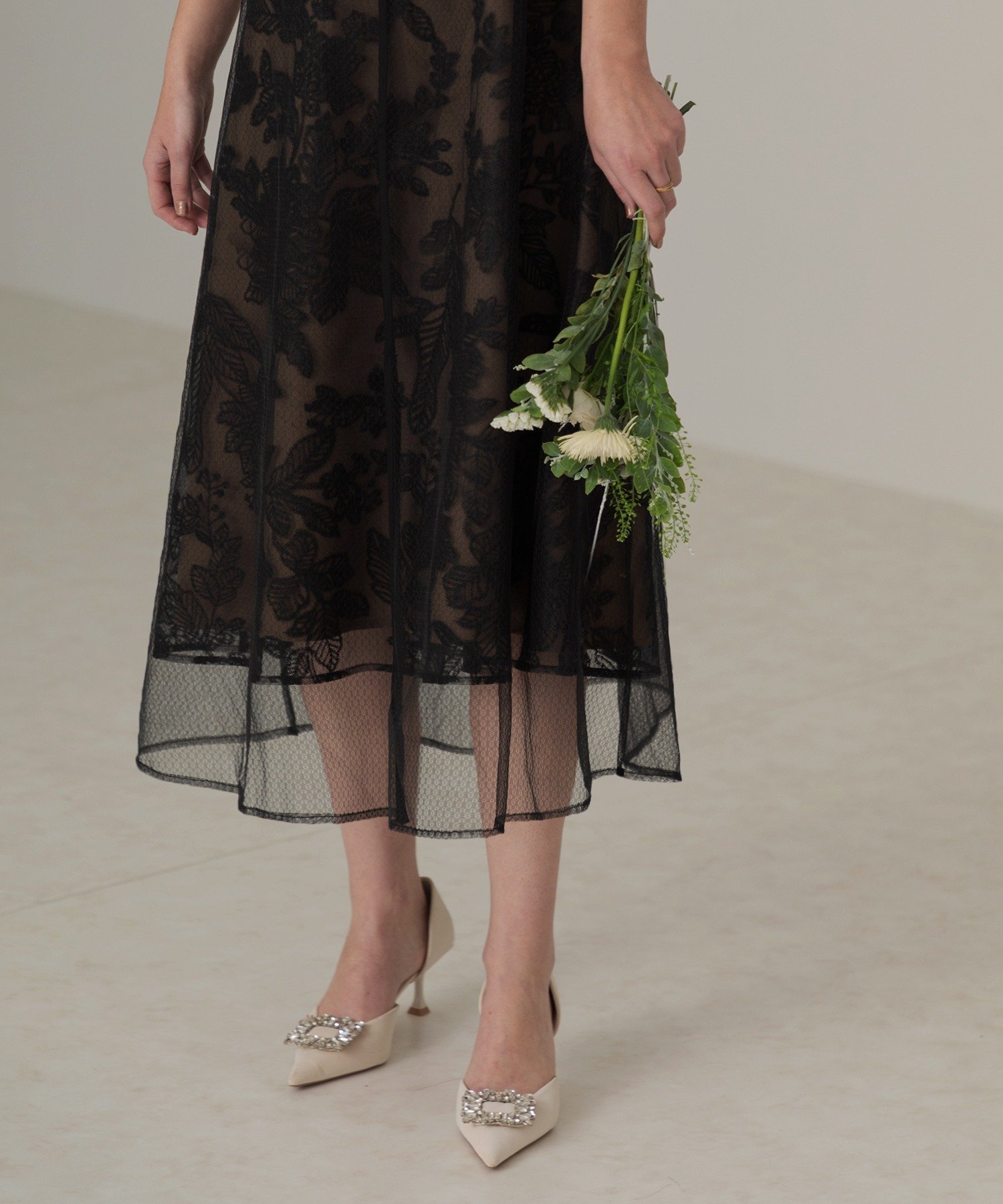 Leja｜LEJA-チュールパイピングリーフベルトAラインワンピースドレス