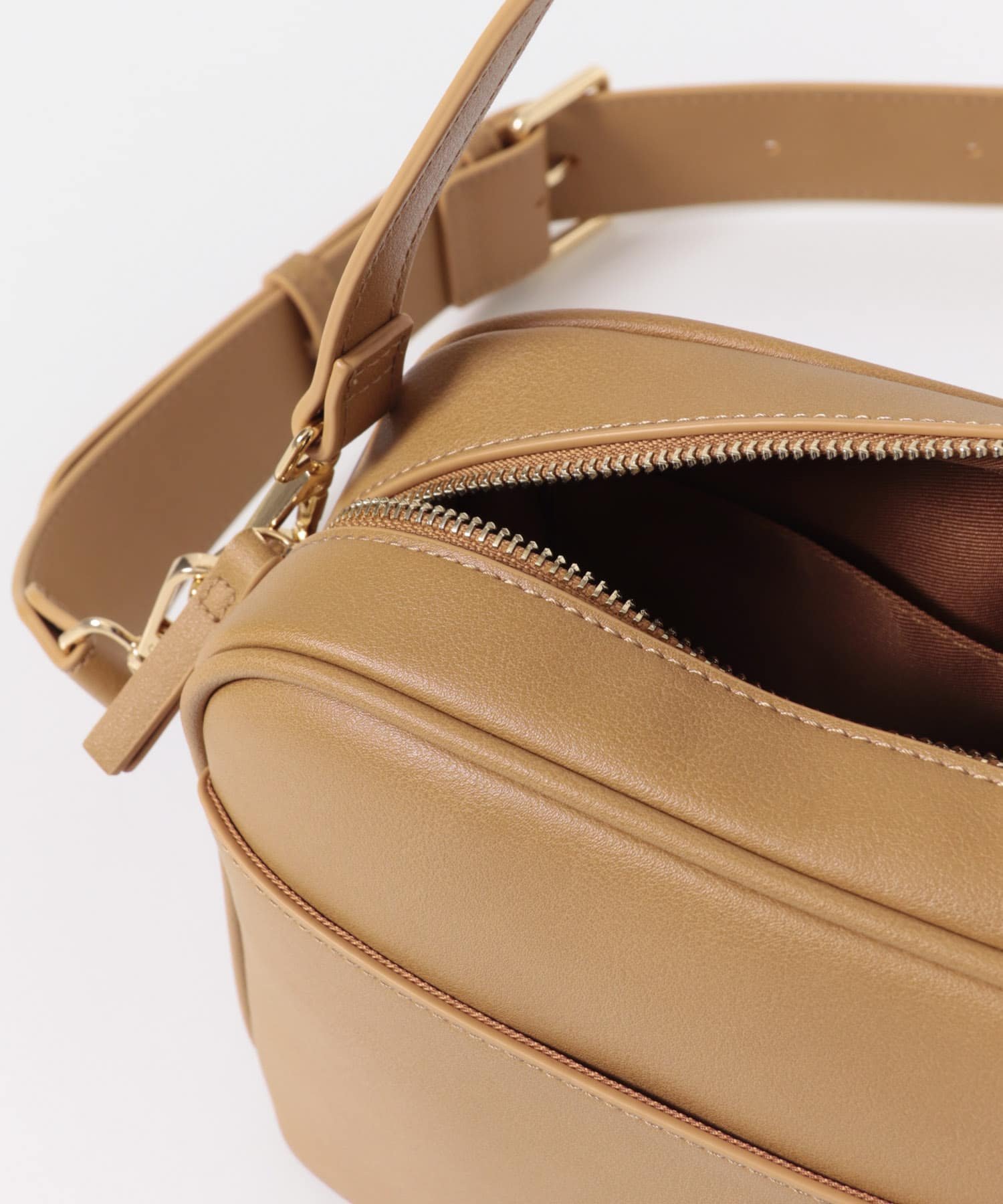 URBAN RESEARCH DOORS｜2WAYスクエアショルダーバッグ | Rakuten