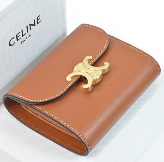 楽天市場】【未使用品】セリーヌ 財布 トリオンフ スモールフラップ