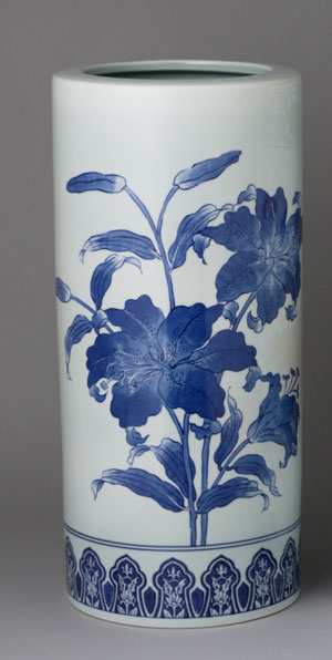 楽天市場】傘立て 陶器 有田焼 傘立15寸 染付百合 Y399-C : 器茶房 彩庵