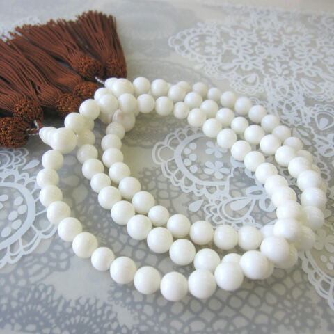 楽天市場】白珊瑚 数珠 (念珠） （約9ミリ） 天然本珊瑚 葬儀 法要