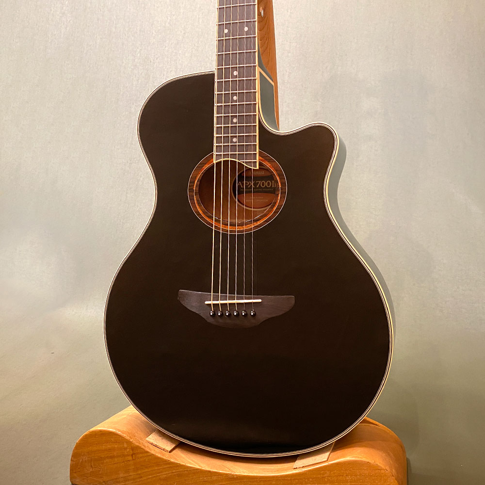 楽天市場】【新品】YAMAHA エレアコAPX700 II BK スリムなボディー厚