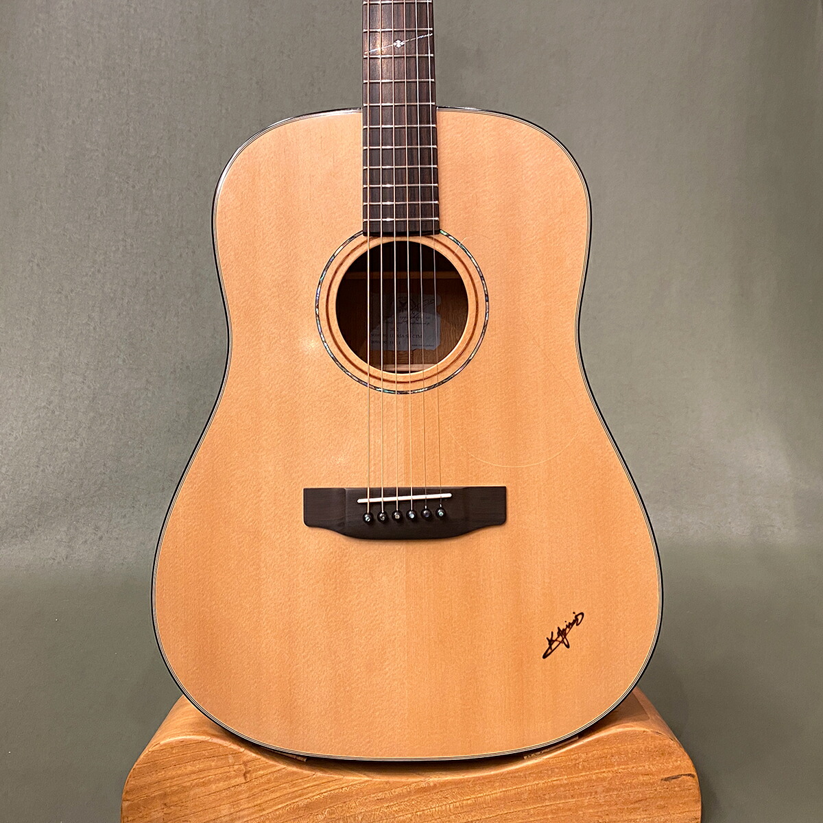 K.ヤイリ Regular Model [LO-65] (アコースティックギター) 価格比較