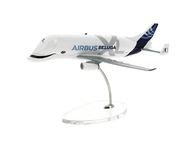 4/25着…Airbus ベルーガBIG 1/150=約42cm 4/25着…Airbus ベルーガBIG