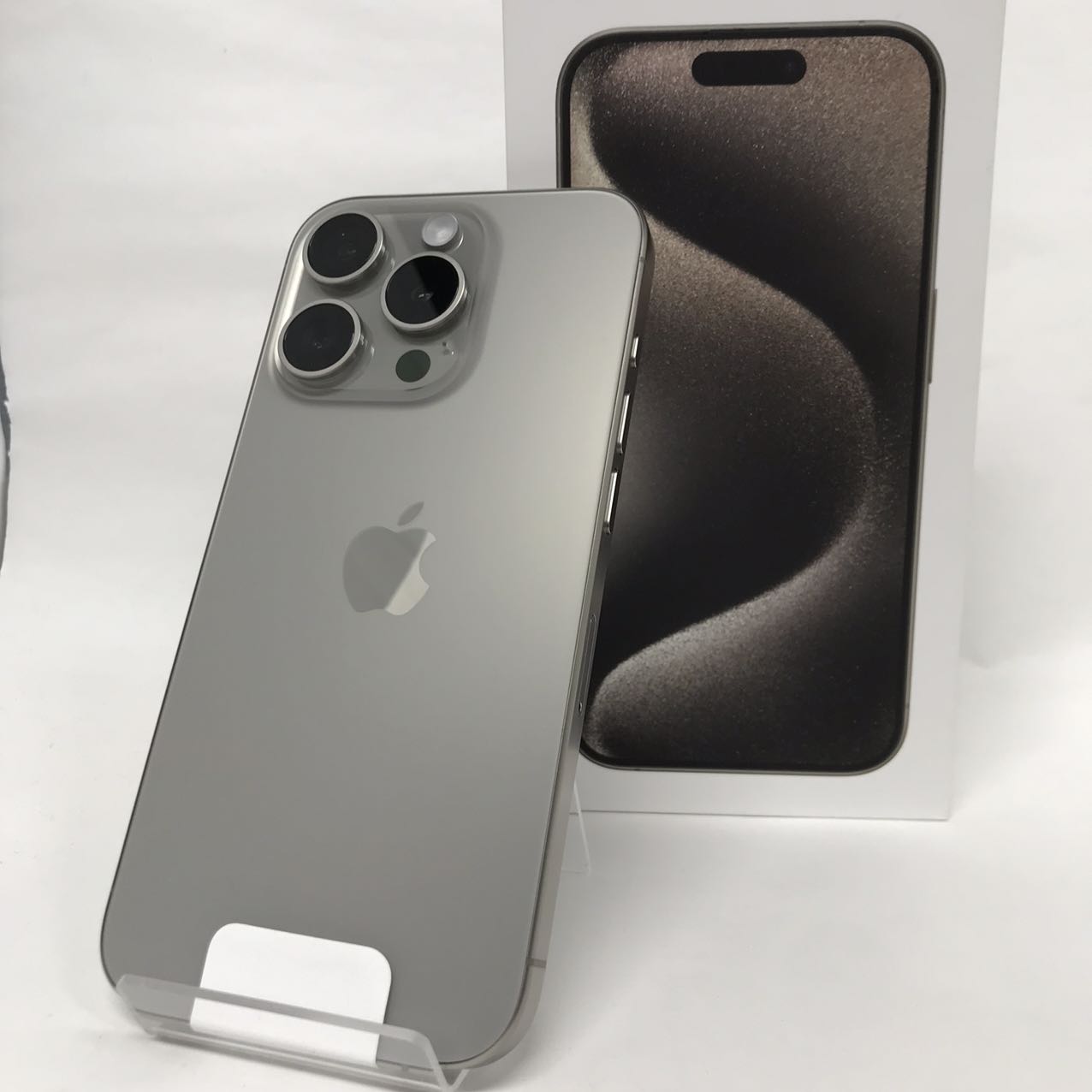 美品】iPhone 15 Pro 256GB バッテリー最大容量98% Amazon.com: Apple