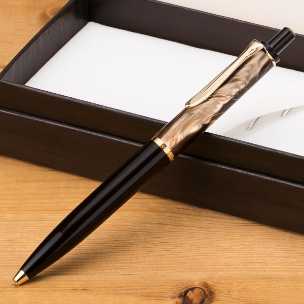 楽天市場】pelikan クラシック k200 ボールペン マーブルブラウンの通販