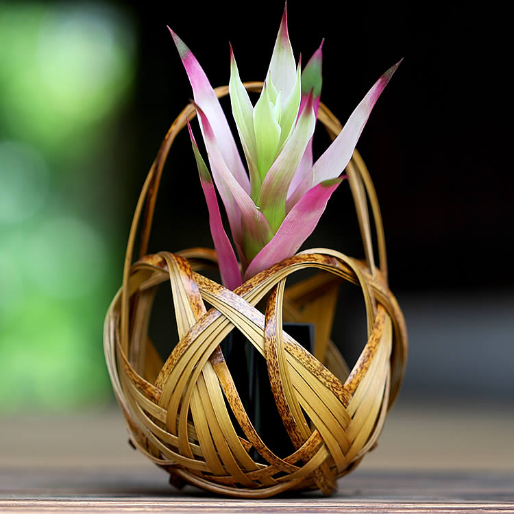 希少価値！】虎斑竹の花籠 生花用 置物 専用の花瓶剣山付き 専用箱なし