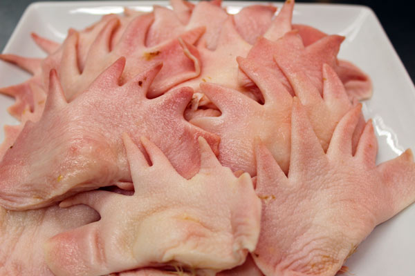 楽天市場】親鶏のとさか(かんむり) 500g(約15〜20枚) 【冷蔵】【国産