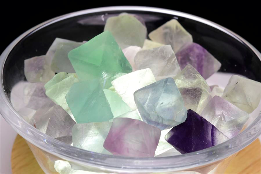 楽天市場】フローライト 八面体 原石 詰め合わせ アソート【約300g